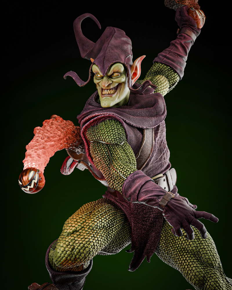 Green Maniac Goblin - Sculpture