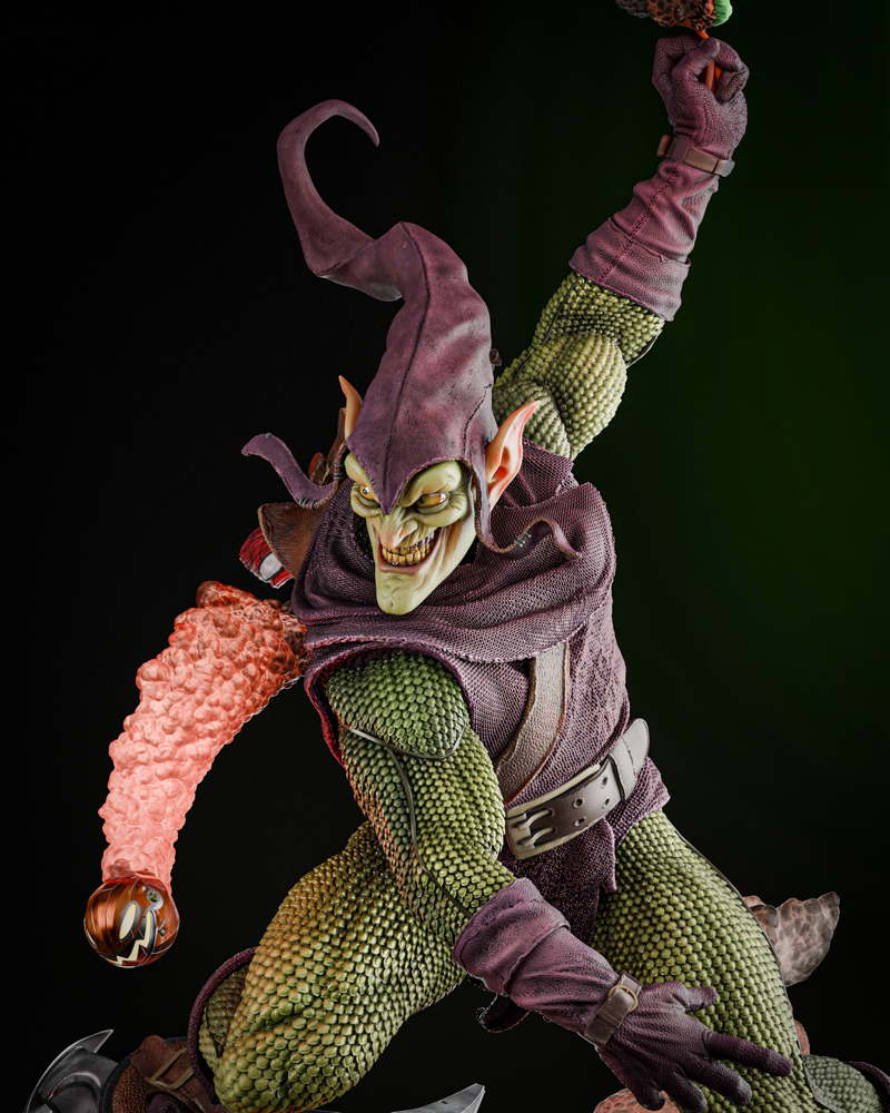 Green Maniac Goblin - Sculpture