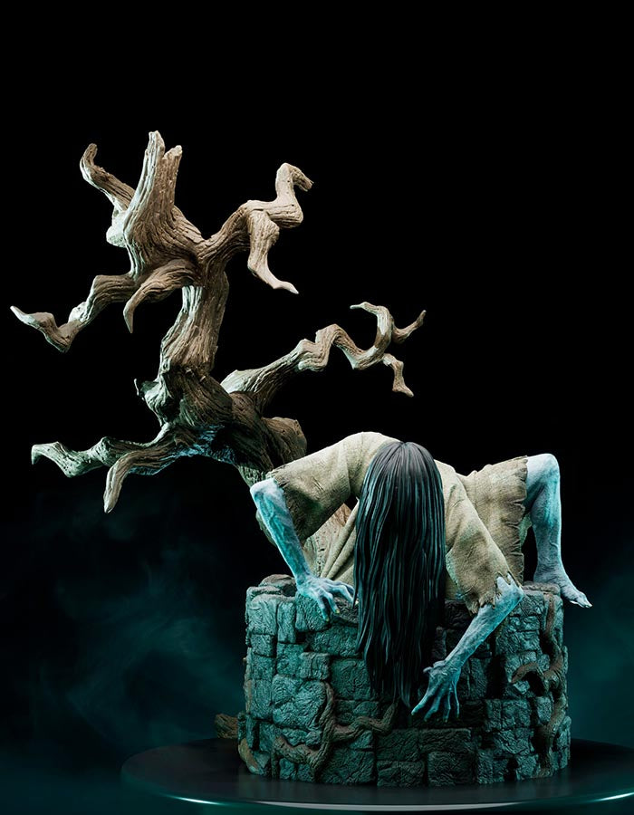 Samara (The Ring) - Sculpture