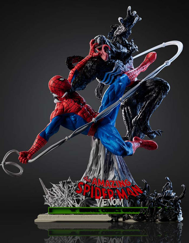 Spiderman and Venom - Diorama